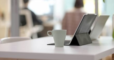 10 ventajas del uso de mamparas de oficina | GPI Visual