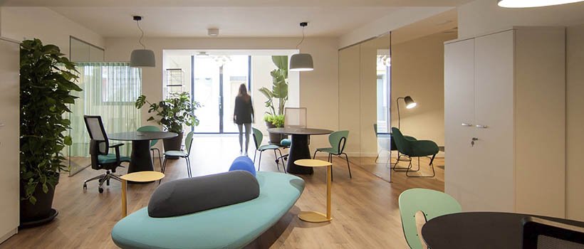 Cómo orientar los equipos informáticos con respecto a las fuentes de luz | Gpi visual