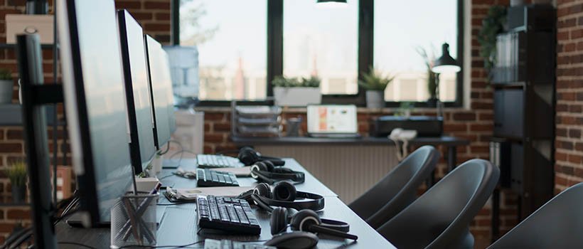 Cómo orientar los equipos informáticos con respecto a las fuentes de luz | Gpi visual